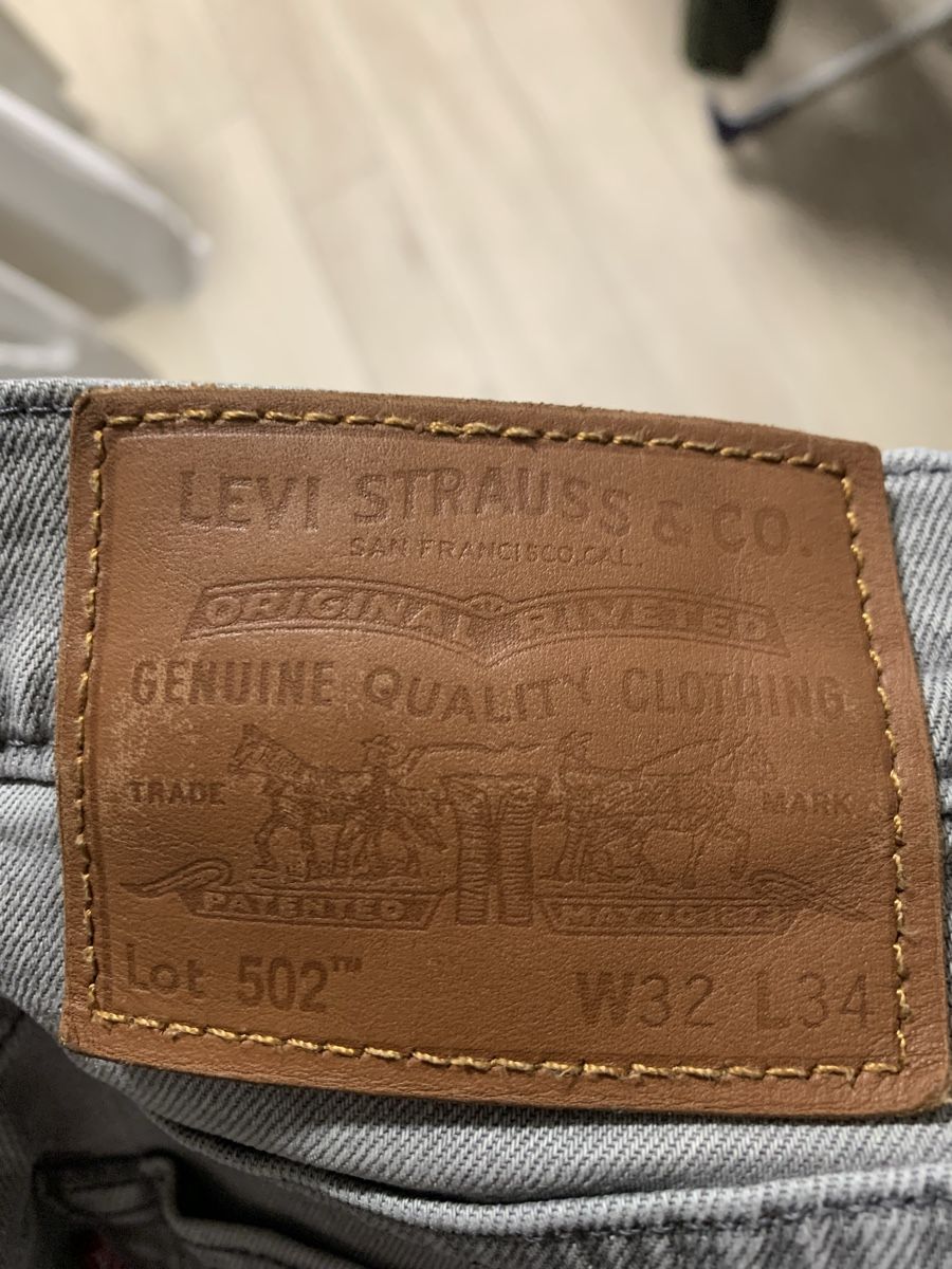 Levi's Jeans: Levis 502 – D'occasion à Biel/Bienne par alanulmann 2