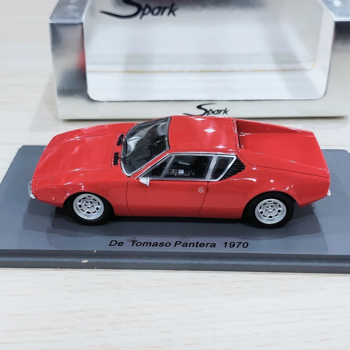 De Tomaso Modellini d'auto: De Tomaso Pantera (1970) – Nuovo e nell'imballaggio originale da Flawil venduto da Imperiosud