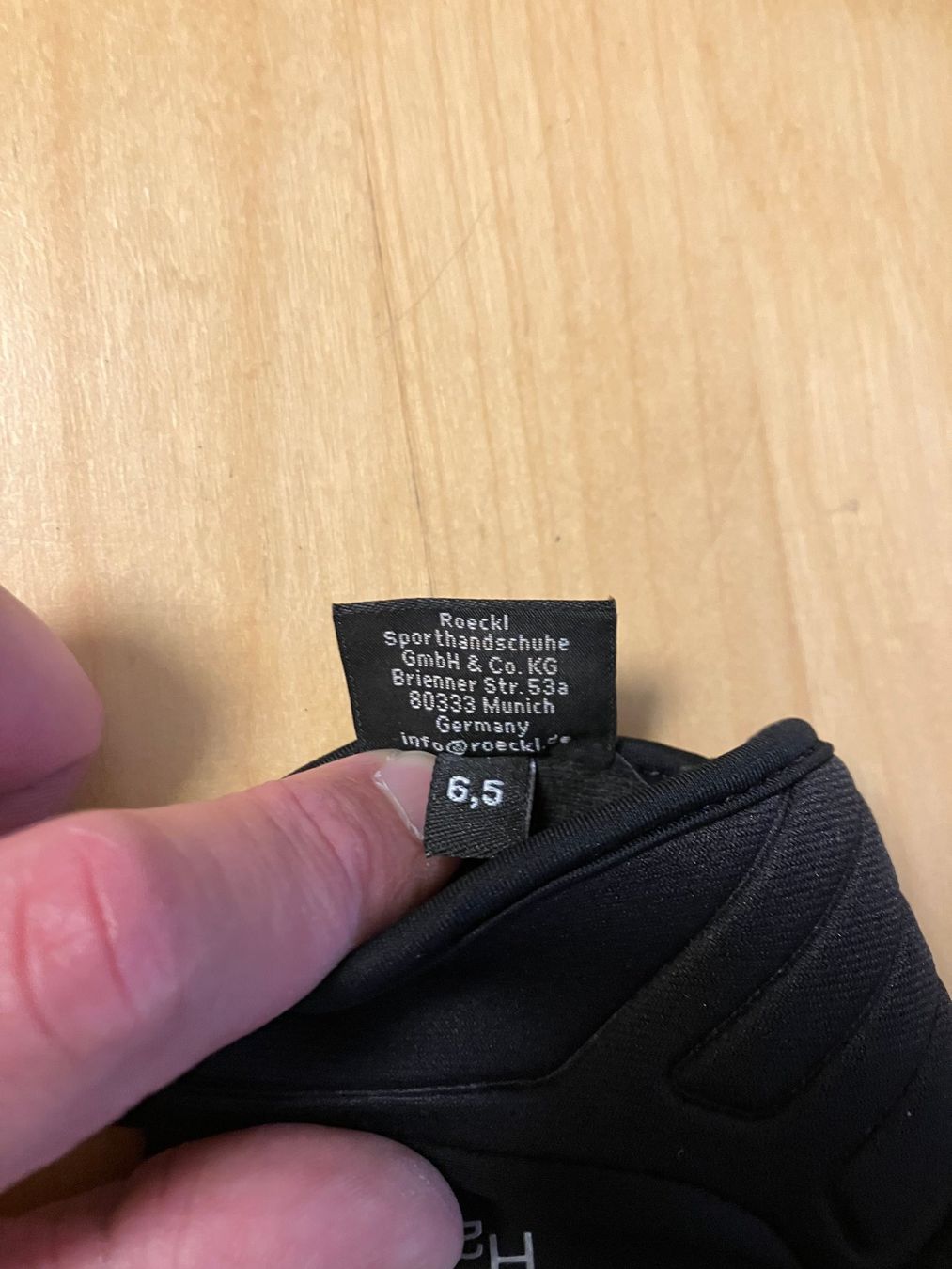 Roeckl Guanti & manicotti: Roeckl Ranten 2 (Size 6.5) – Usato da Bonstetten venduto da __sunshine__ 2