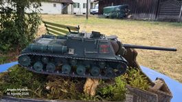 Modellino carro armato SU-100 scala 1:35 assemblato e dipint
