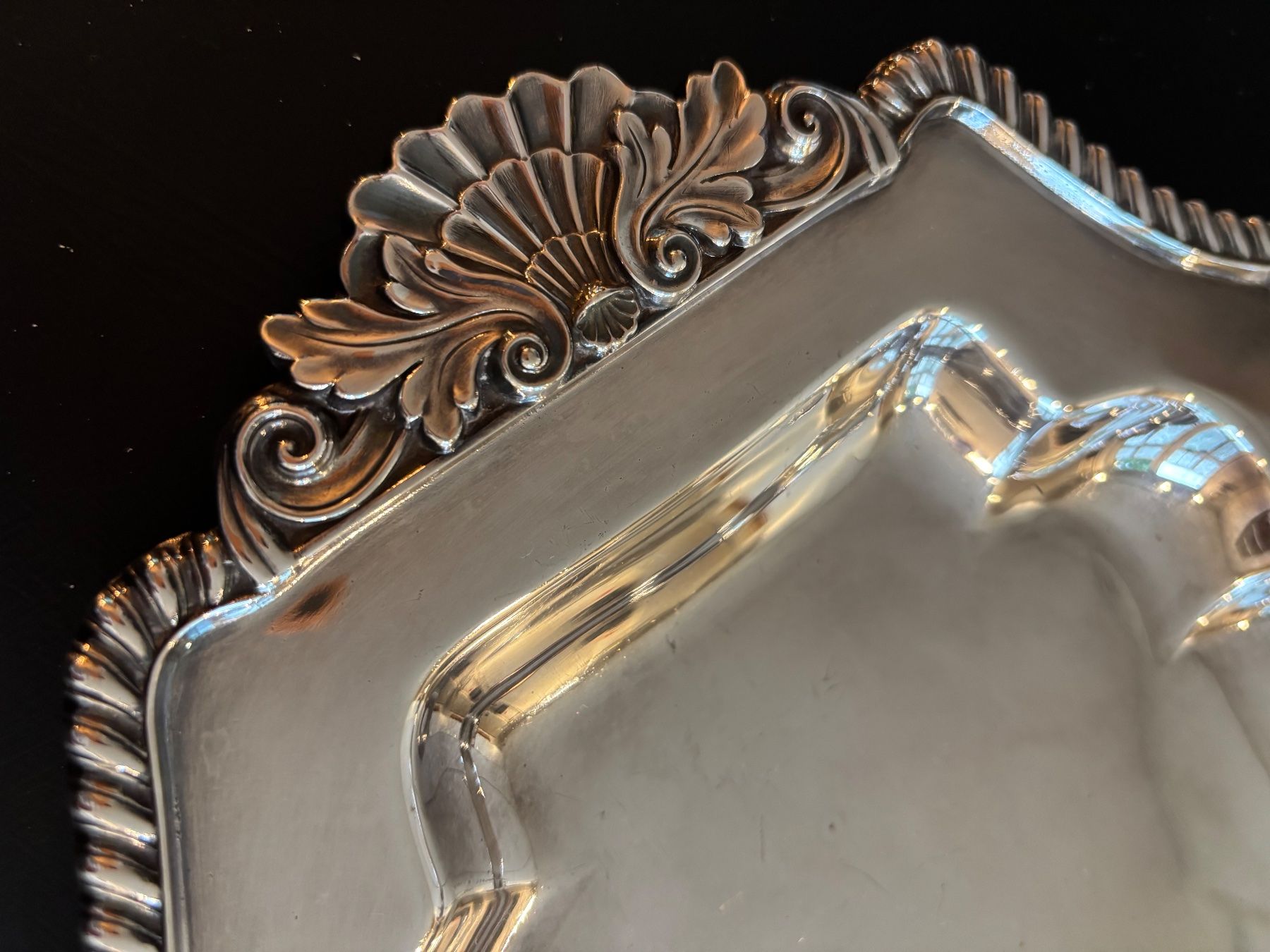 Tablet PC: Elegantes Vintage Serviertablett, versilbert – Gebraucht aus Baar von jre_mky7 1