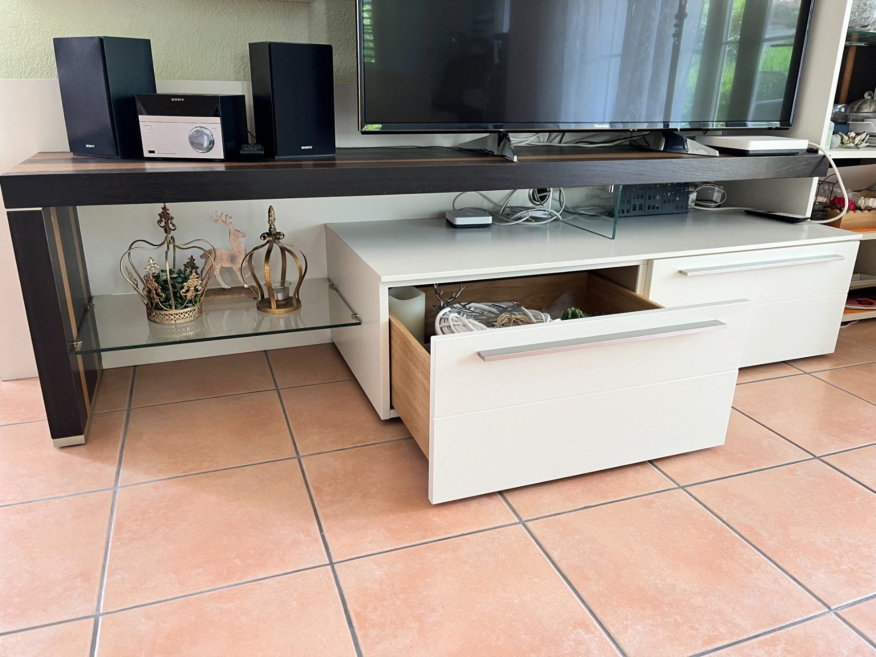 Mobili TV: Wonhmöbel/TV. Möbel/Vitrine – Usato da Aristau venduto da Alkymia 3