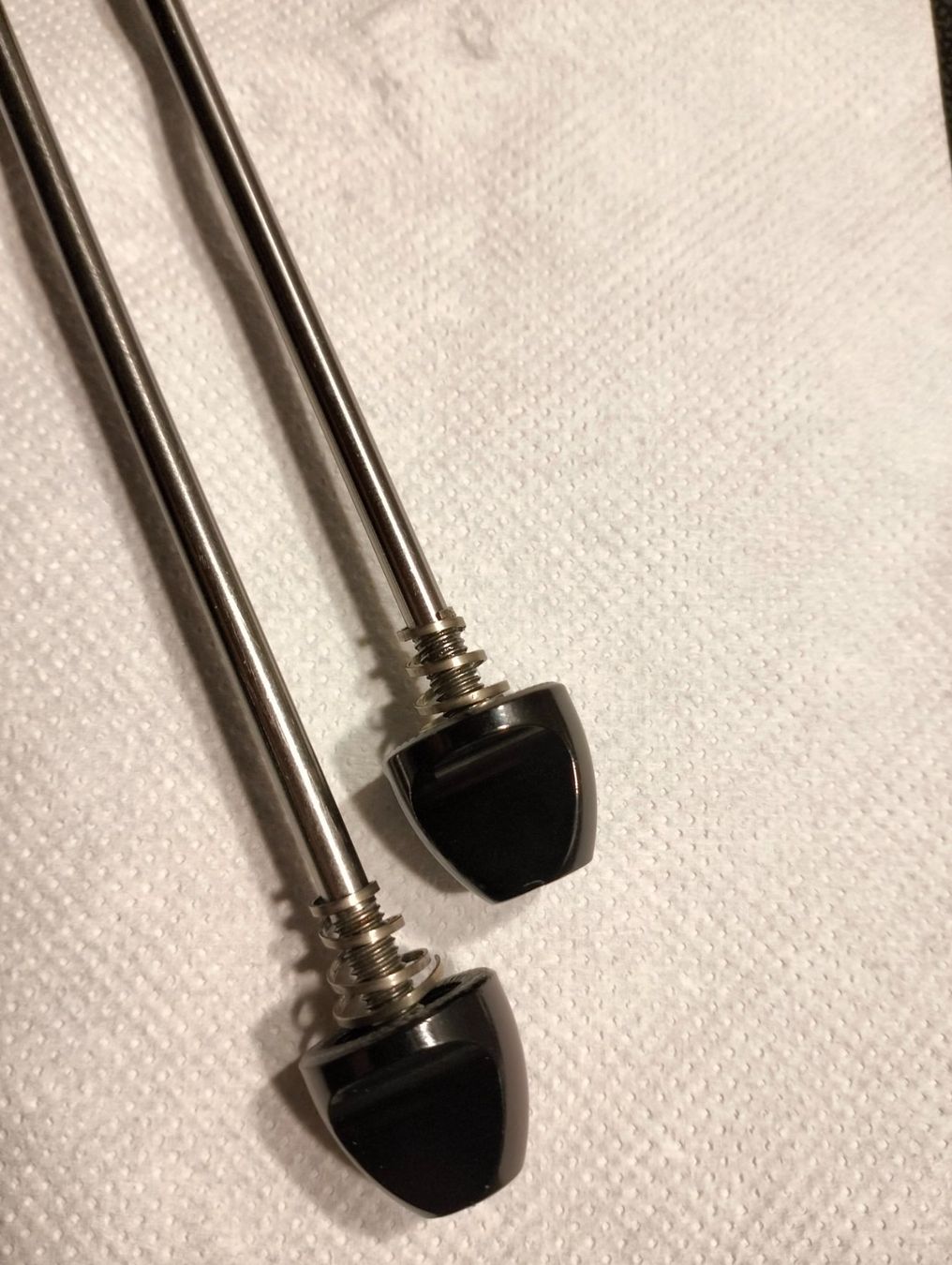 Zipp Pezzi di ricambio: ZIPP Quick Release Titanium 100/130 Pair Zipp black – Usato da Uster venduto da KarlZH 3