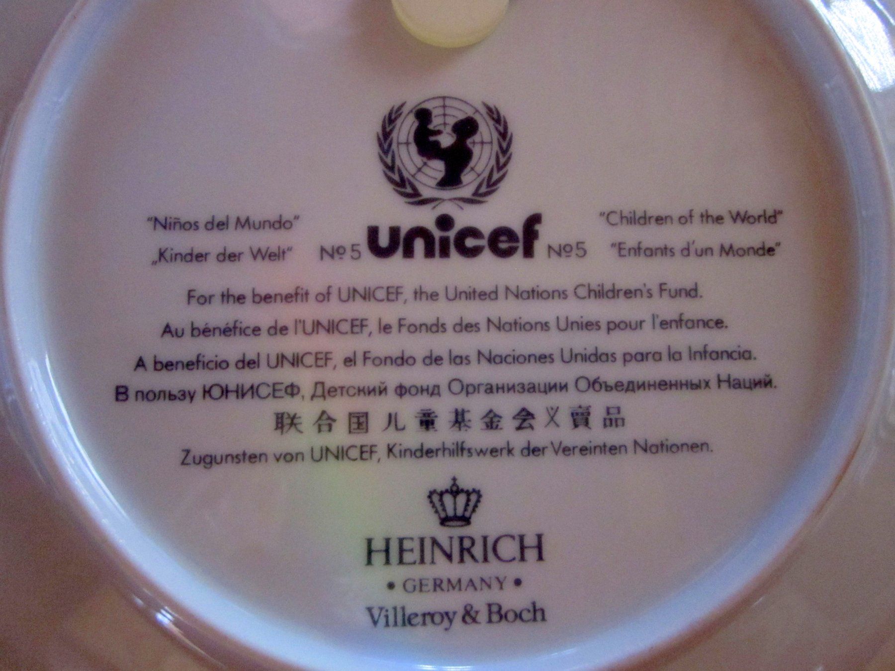 Villeroy & Boch Teller: Unicef Wandteller 2 Stück, Kinder der Welt – Gebraucht aus Binningen von flugi30 3