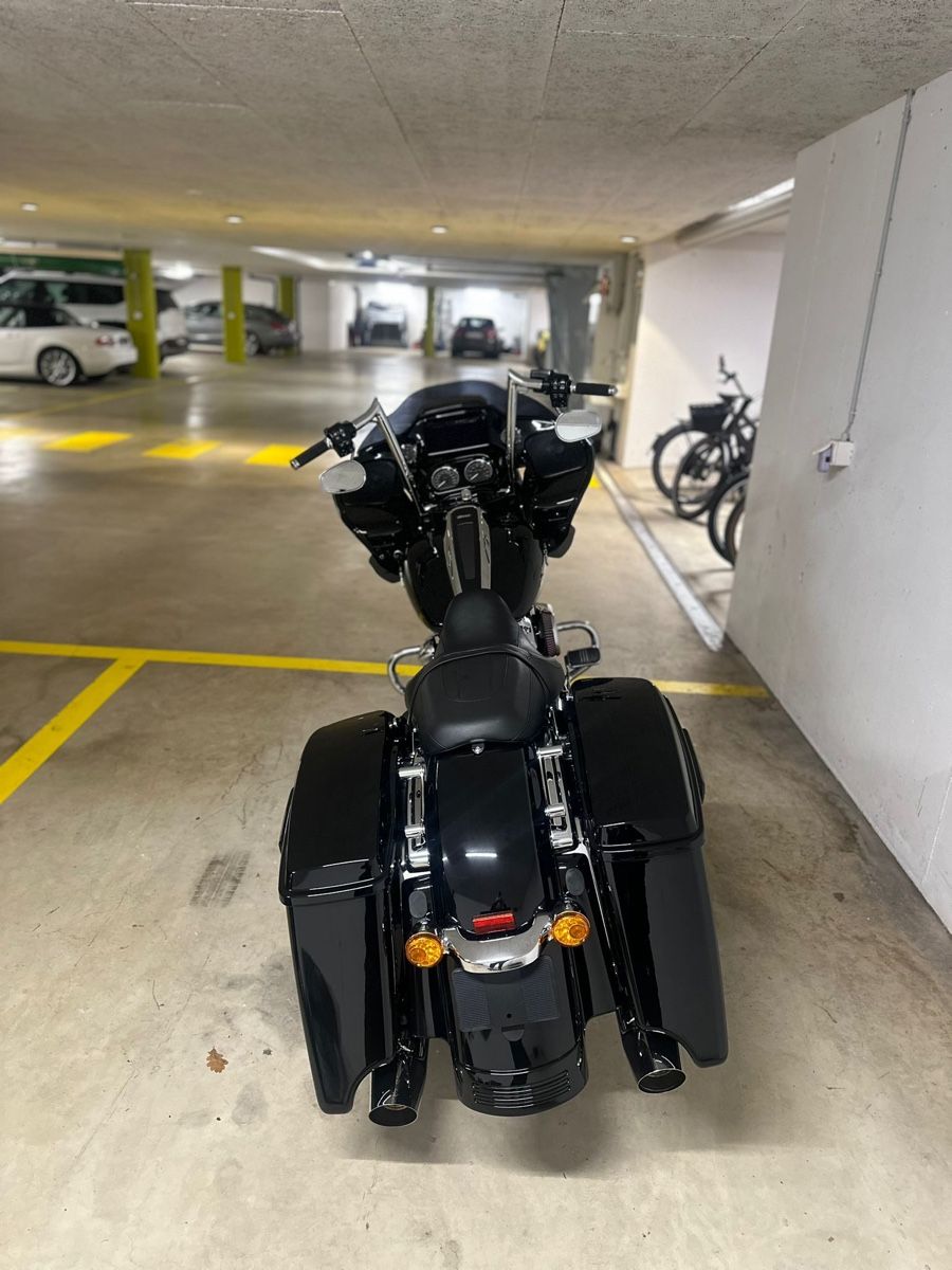 Harley-Davidson Touring: Harley-Davidson Road Glide Special - nur 1‘900km – Nuovo (secondo la descrizione) da Schübelbach venduto da 2AMEU 2