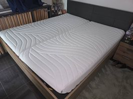 Komplettes Bett zu verkaufen  180 × 200