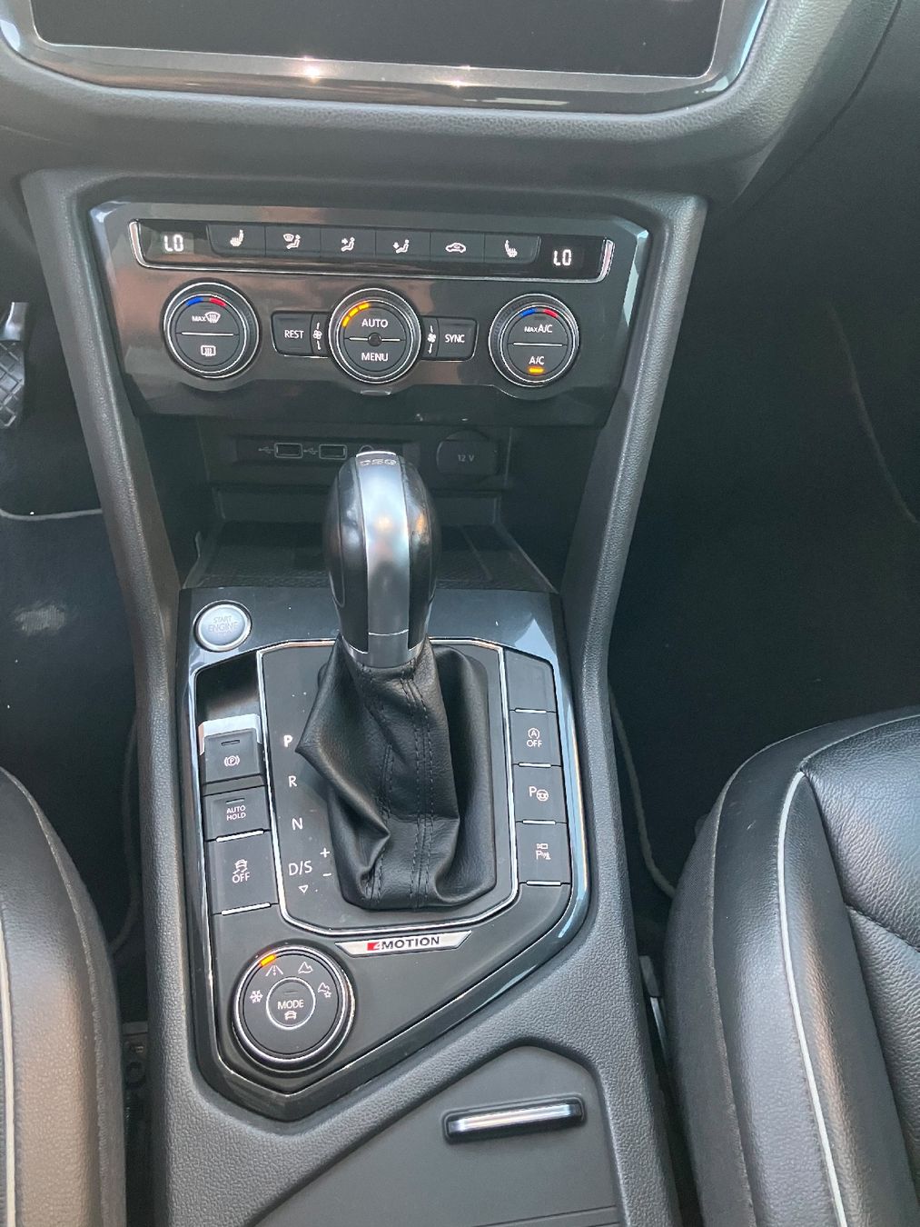 VW Autos: VW Tiguan 4Motion – D'occasion à Sulgen par hor_d7by 2