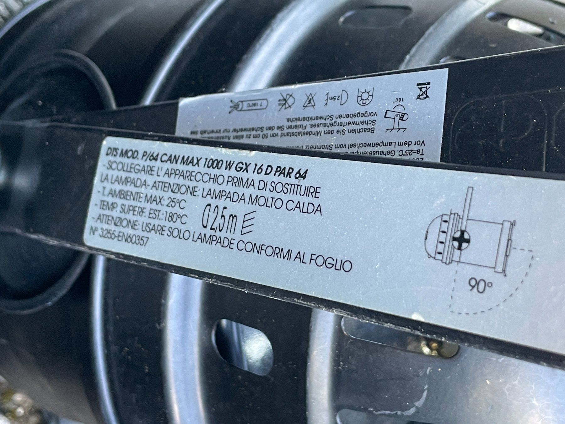 Lampade: Lot de 7x PAR 64 short – Usato da Grimisuat venduto da alainroche 1