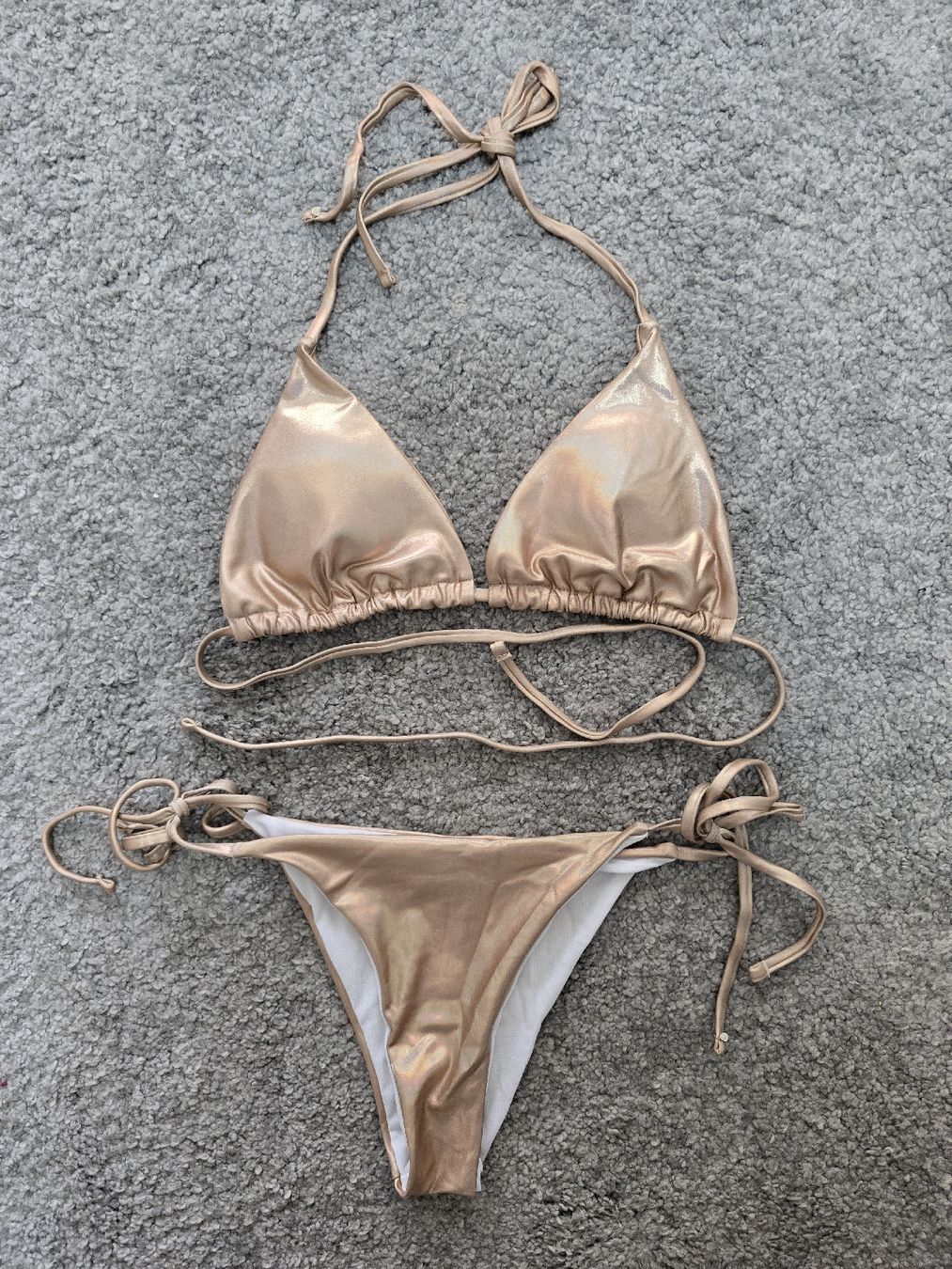 Costumi da bagno & Bikini: Bikini gold metallic Grösse M neu – Nuovo (secondo la descrizione) da Dietikon venduto da Kaska2020