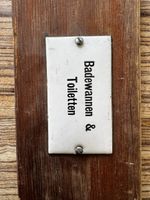 Emailleschild "Badewannen & Toiletten" Retro Vintage 57