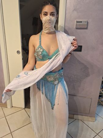 Belly-Dance Kostüm, Bauchtanzoberteil, -gurt & Schleier Blau