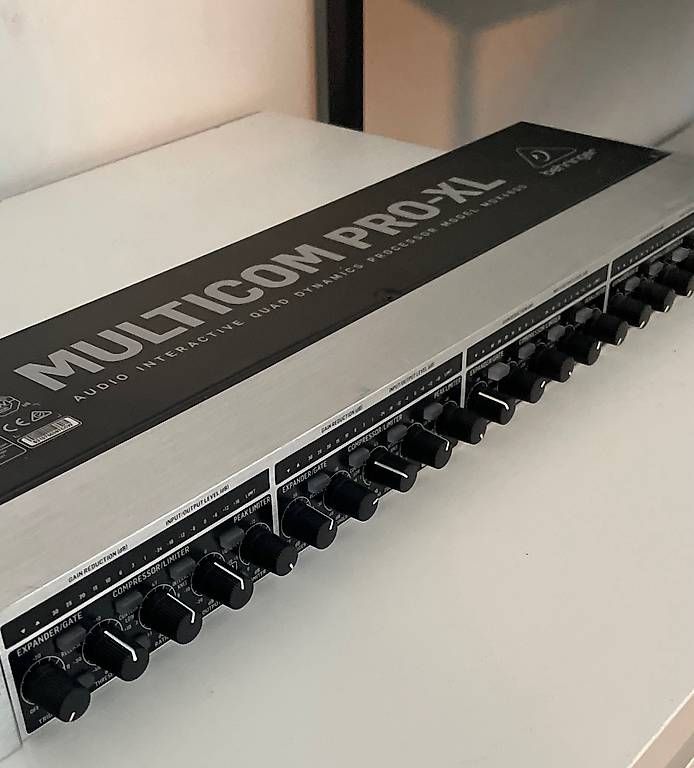 Strumenti musicali: Compressor Behringer 19 Zoll Rack – Usato da Hergiswil NW venduto da nei_b7z6