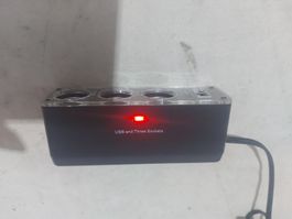 Praktischer 12V USB Adapter für Auto - 3fach