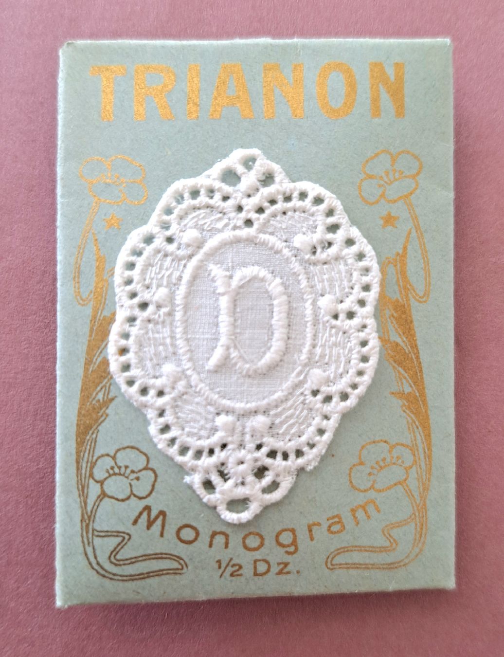 Tessuti: "D" Monogramme dentelle de coton ancienne à coudre – Nuovo (secondo la descrizione) da Hauterive NE venduto da ali_vintage 2