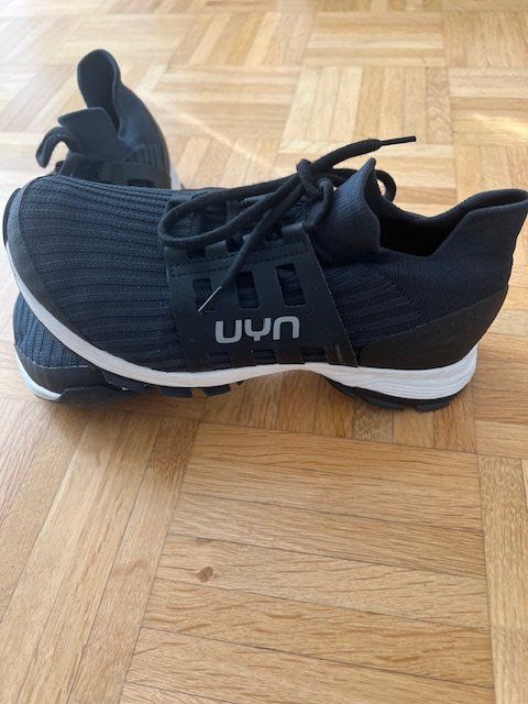 Scarpe da uomo: "UYN" Schuhe Gr. 41 – Nuovo (secondo la descrizione) da Walenstadt venduto da ricamul 4