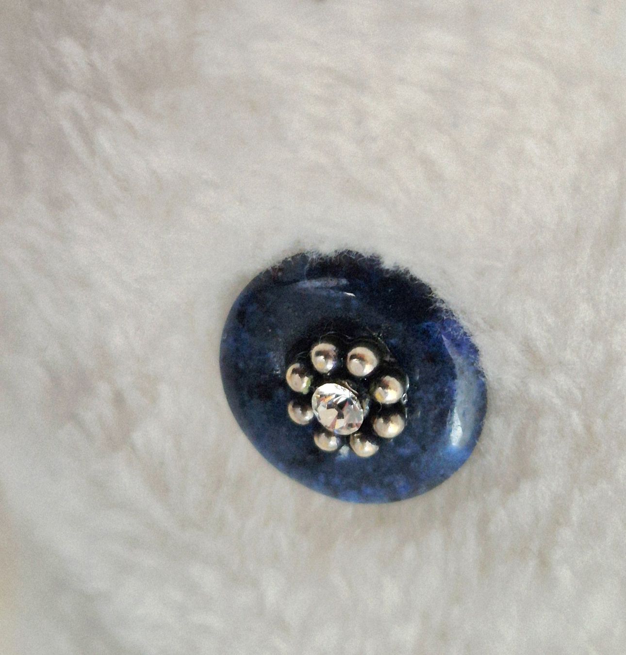 Swarovski Spille & Fermagli: Magnetbrosche Schalhalter Sodalith Swarovski Silber 925 – Nuovo e nell'imballaggio originale da Dielsdorf venduto da kumsch 1