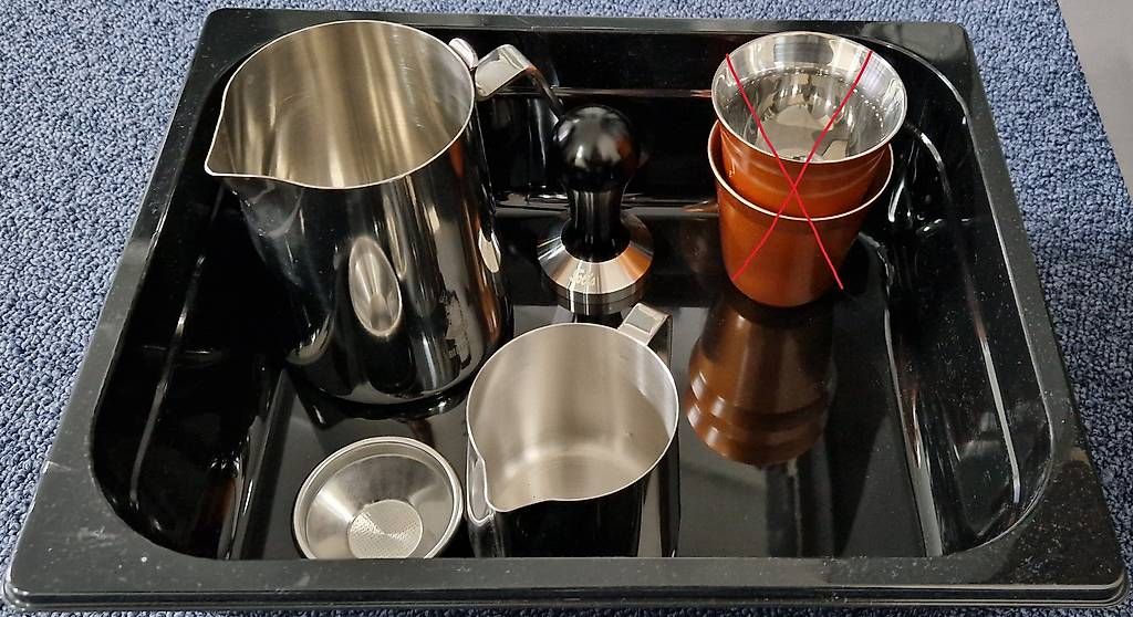 Solis Macchine per caffè & Macchine per espresso: Espresso Maschine - Solis Grind & Infuse Perfetta silber – Usato da Fischbach-Göslikon venduto da SeS. 2