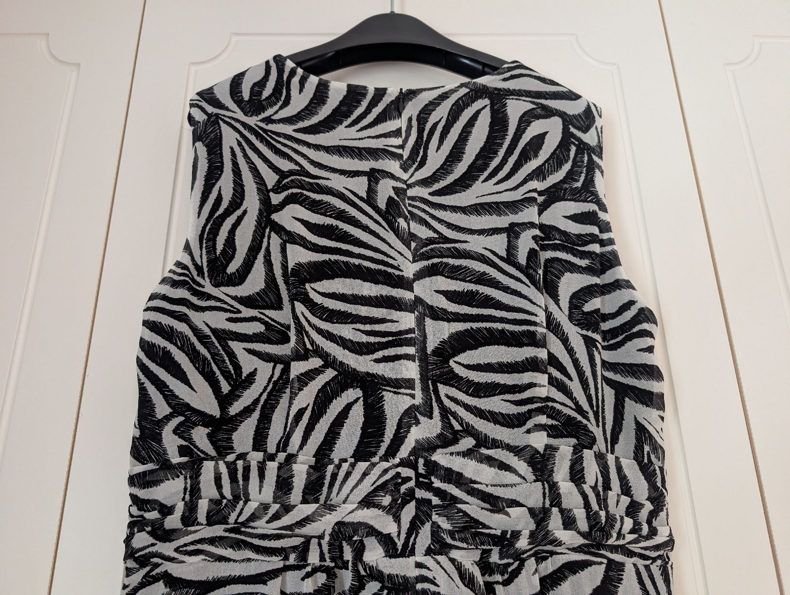 More & More Vestiti: Maxi Zebrakleid More&More, Gr.44 – Usato da Oberwil-Lieli venduto da stefim