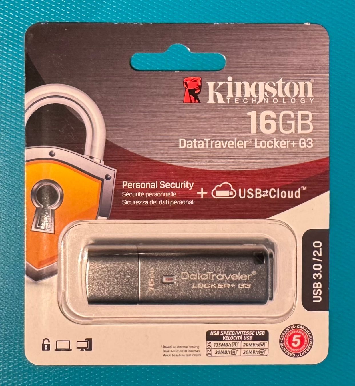 Kingston USB Sticks: Kingston USB Key 16GB w/Data Security & Cloud Backup – Neu und originalverpackt aus Genève von Murmurs