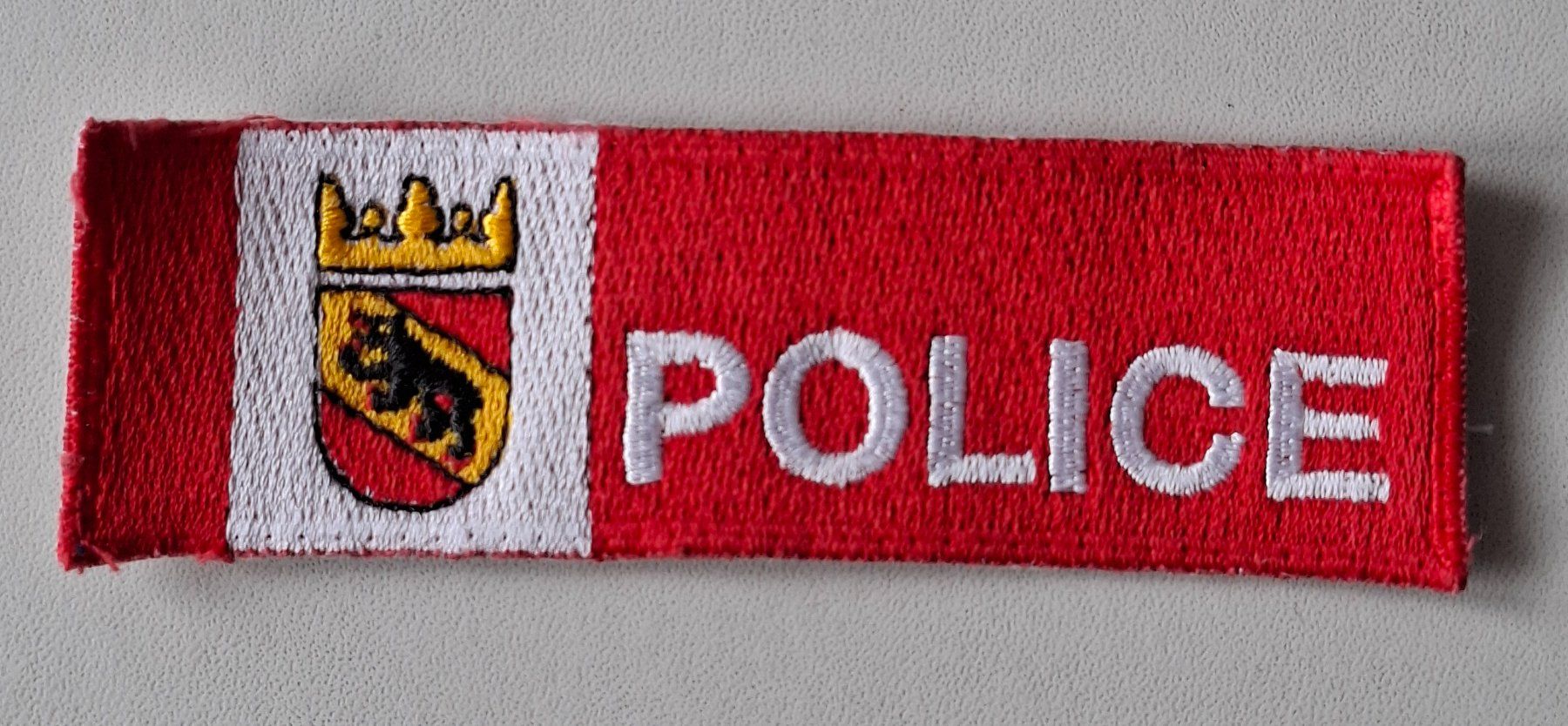 Toppe: Police Patch Kanton Bern – Usato da Grenchen venduto da Schlussliecht