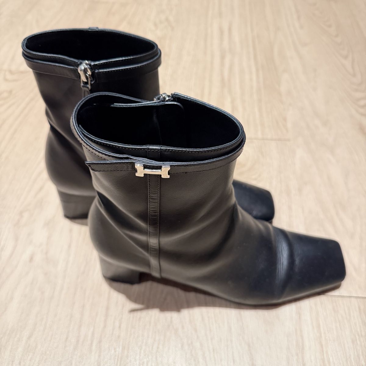 Hermès Scarpe da donna: Hermès black leather ankle boots – Usato da Lausanne venduto da its_zl9h 2