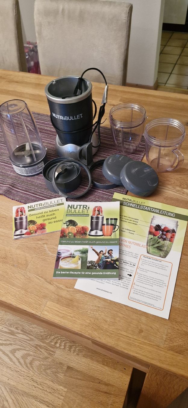Nutribullet Elettrodomestici da cucina: NutriBullet Mixer guter Zustand – Usato da Rupperswil venduto da Cielo46 1