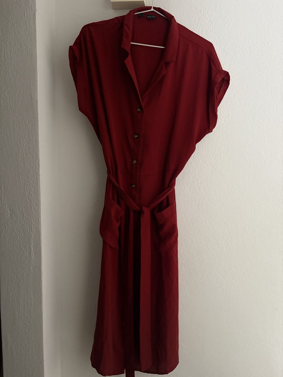 Kleider: Blusenkleid – Neu (gemäss Beschreibung) aus Ricketwil von Lady_of_Glenmore 5