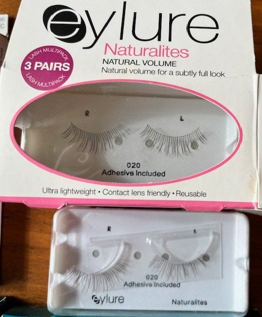 Make-up: Neu Künstliche Wimpern Sets mit Duo Kleber – Nuovo e nell'imballaggio originale da Wilen b. Wollerau venduto da rosmarin13 1
