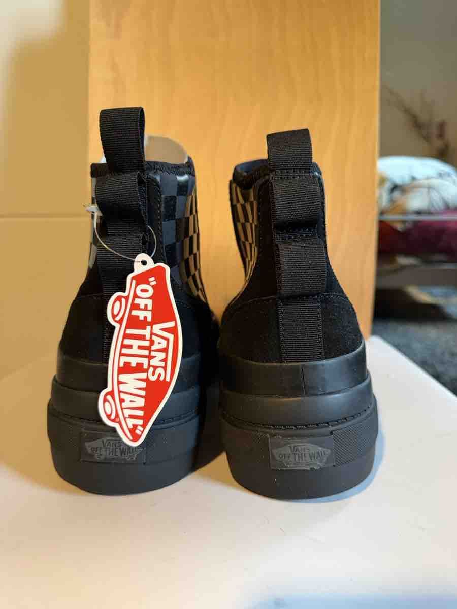 Vans Scarpe da uomo: Vans Boot Black – Nuovo (secondo la descrizione) da Zurich venduto da Alinecnicolet 4