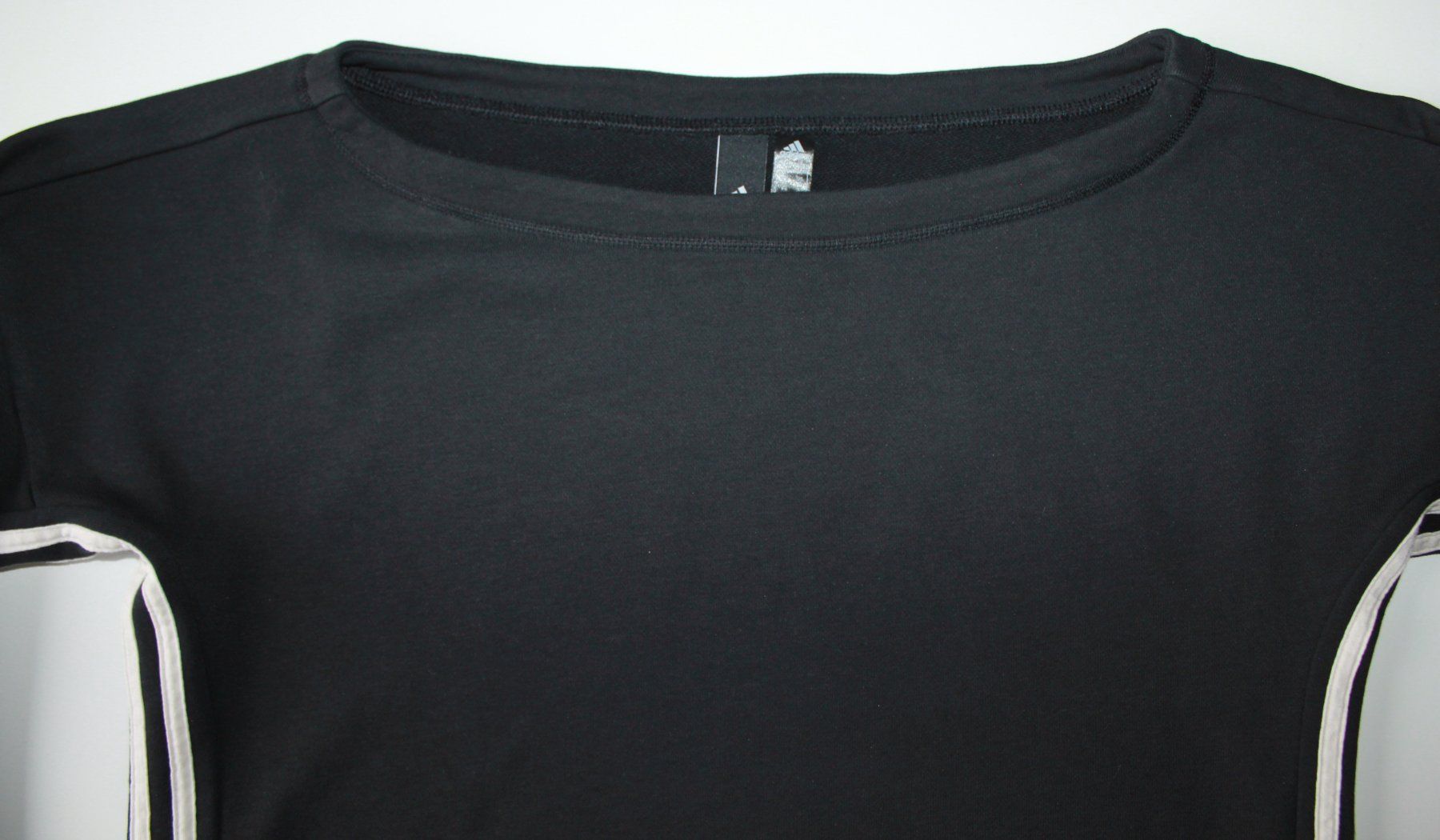 Adidas Maglioni & Felpe: Pull Adidas noir avec bandes blanches  t. XS – Usato da Peseux venduto da Gilloss 2