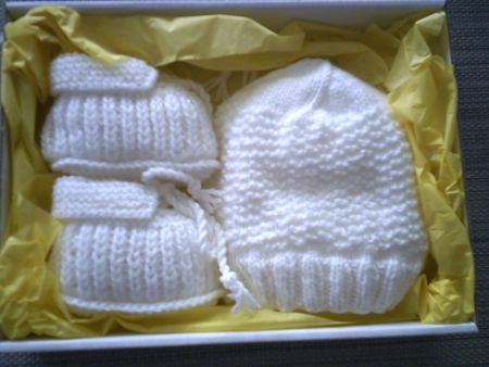 Baby Finkli-Mütze Handarbeit