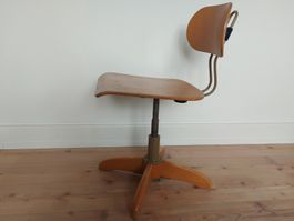 Vintage Architekt-Stuhl Designklassiker Polstergleich