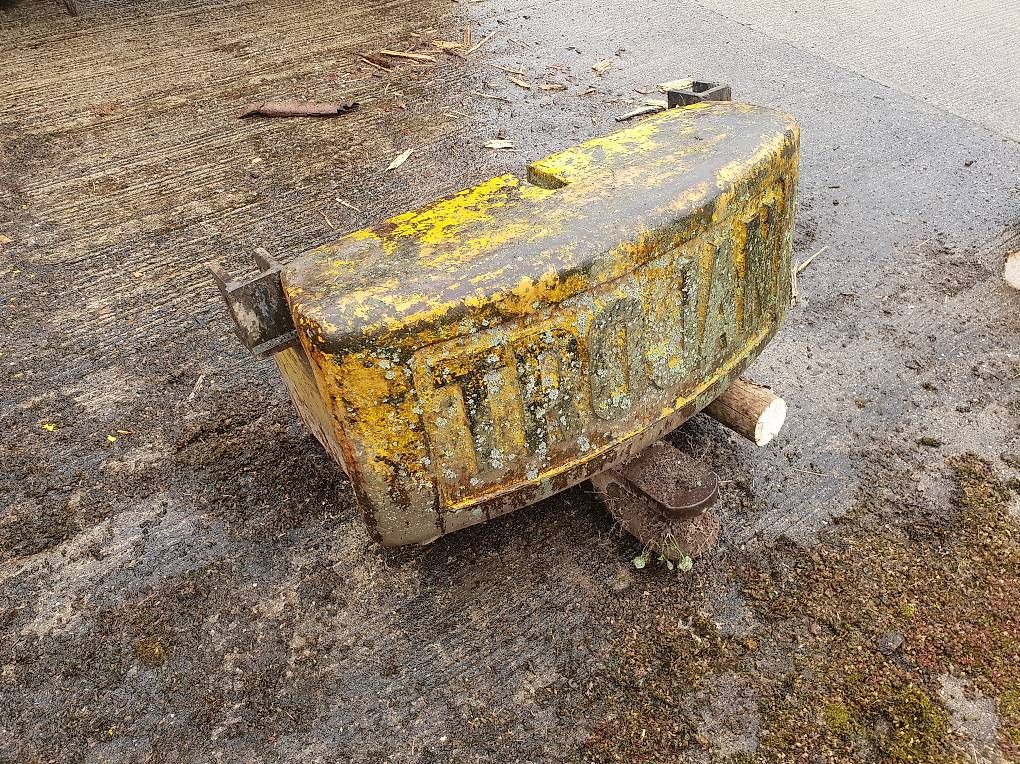 Trattori: Frontgewicht oder Heckgewicht – Usato da Bützberg venduto da Urchigstyle 1