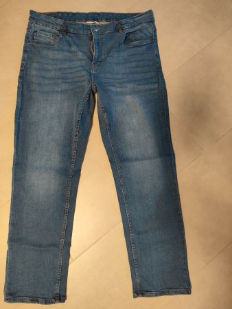 Gr 27 blaue Jeanshose kurz