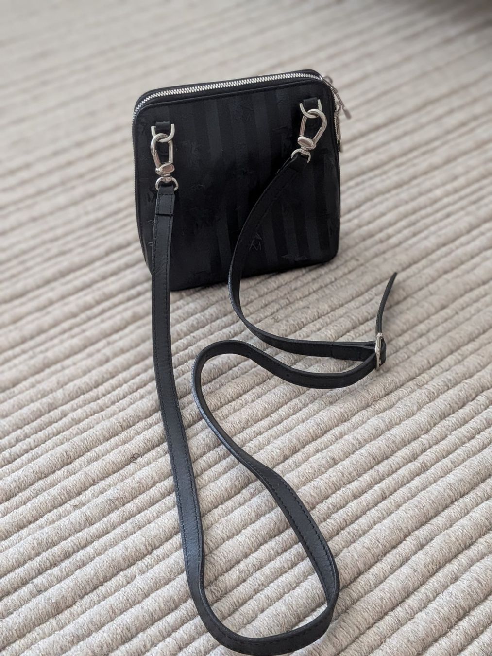 Maison Mollerus Taschen für Damen: Maison Mollerus Umhängetasche – Gebraucht aus Bergdietikon von Lindor12 5