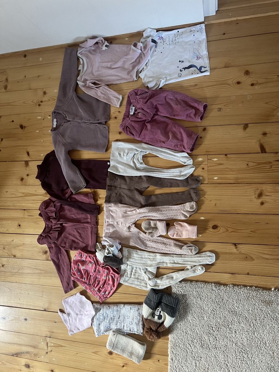 Lotti & Set di vestiti: Kleiderpaket Kleider Grösse 80-90 – Usato da Zeiningen venduto da nlo_2z99