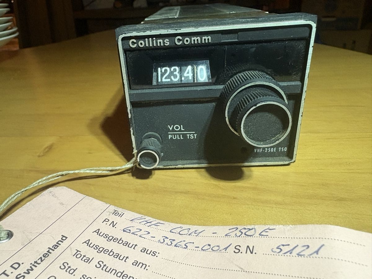 Collins comm vhf 250-e tso (HB-XLD) (Gebraucht) in Rheinau für CHF 150 ...
