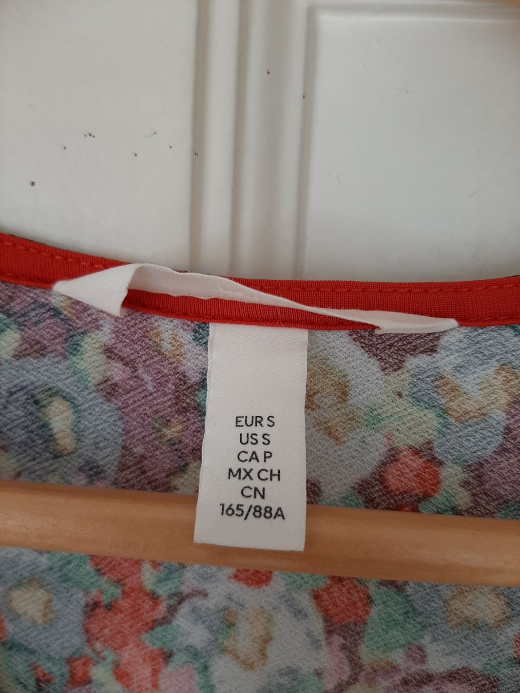 H&M Vestiti: Robe H&M à fleurs TS – Nuovo (secondo la descrizione) da Lausanne venduto da Cognitia 1
