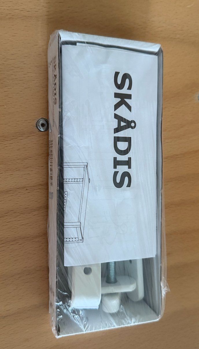 Ikea Regale: SKADIS Connecter White – Neu und originalverpackt aus Wolfhausen von laura.mackie 2