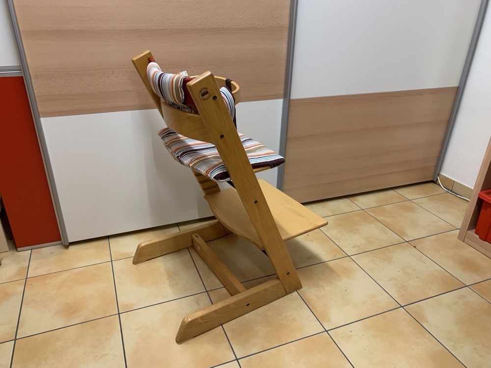 Tripp Trapp Original inkl. Babybügel Holz und Sitzkissen 3