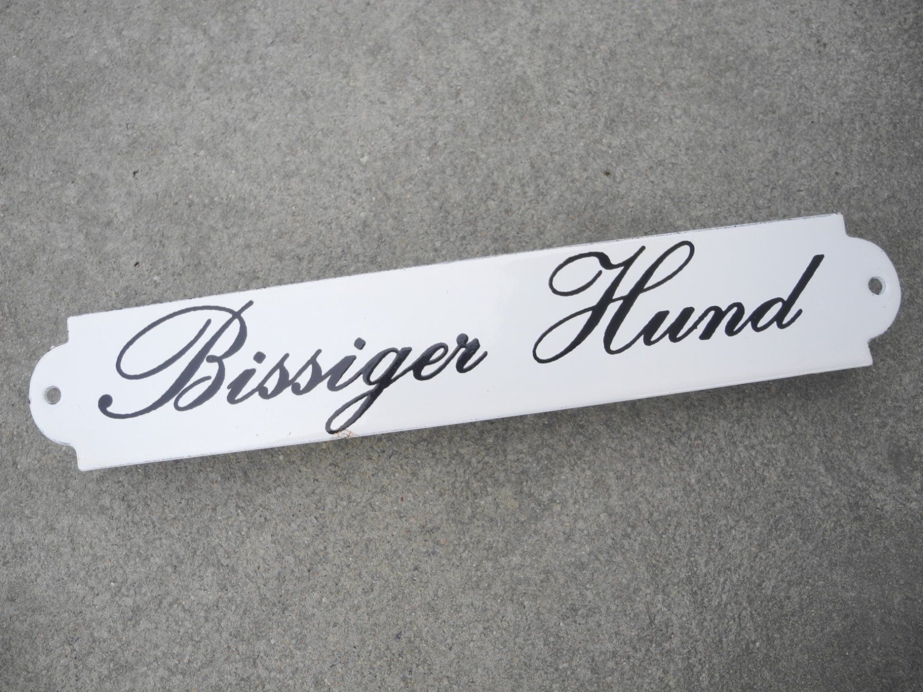 Insegne: BISSIGER HUND EMAIL – Usato da Reinach AG venduto da Huckleberrysix 2