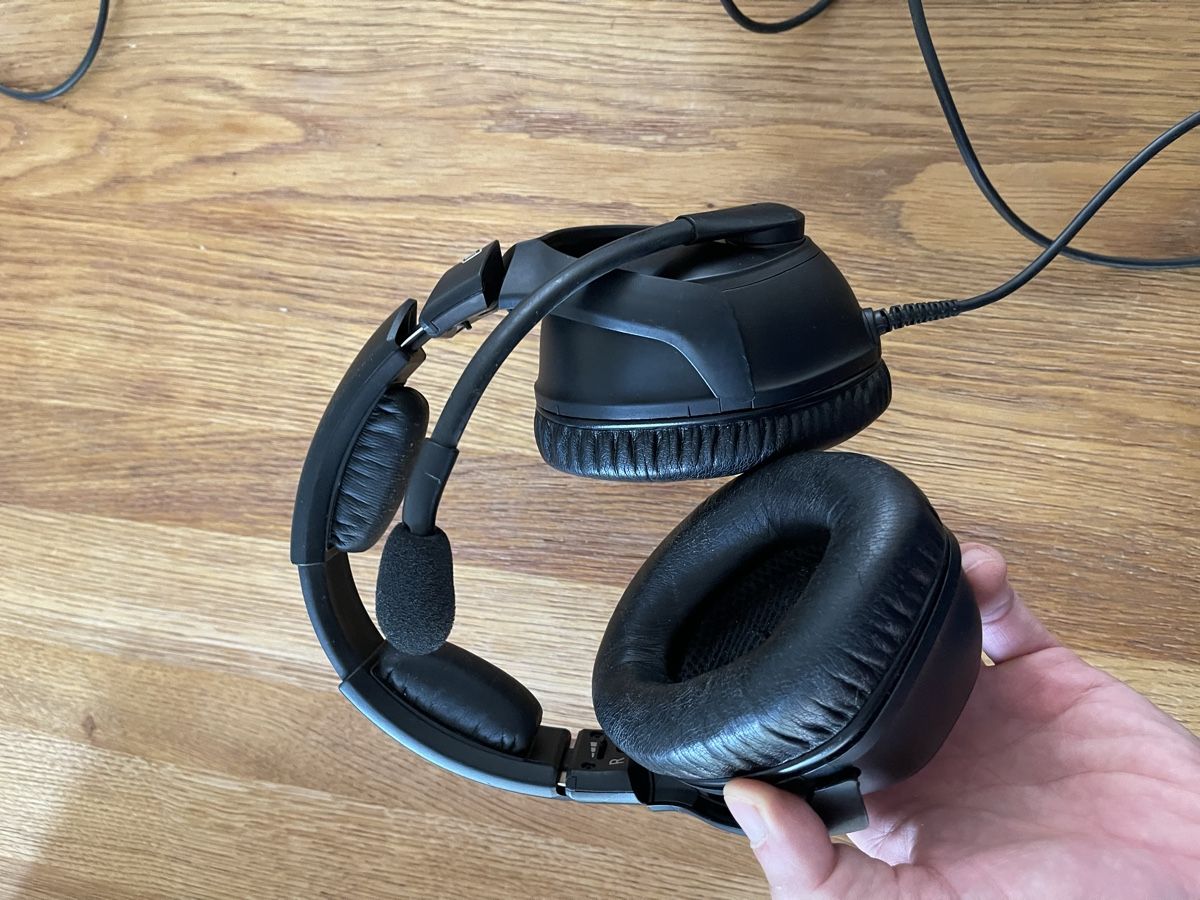 Sennheiser Cuffie: Sennheiser S1 Passive Kopfhörer mit Mikrofon Aviation – Usato da Kloten venduto da dba_w6kf 1