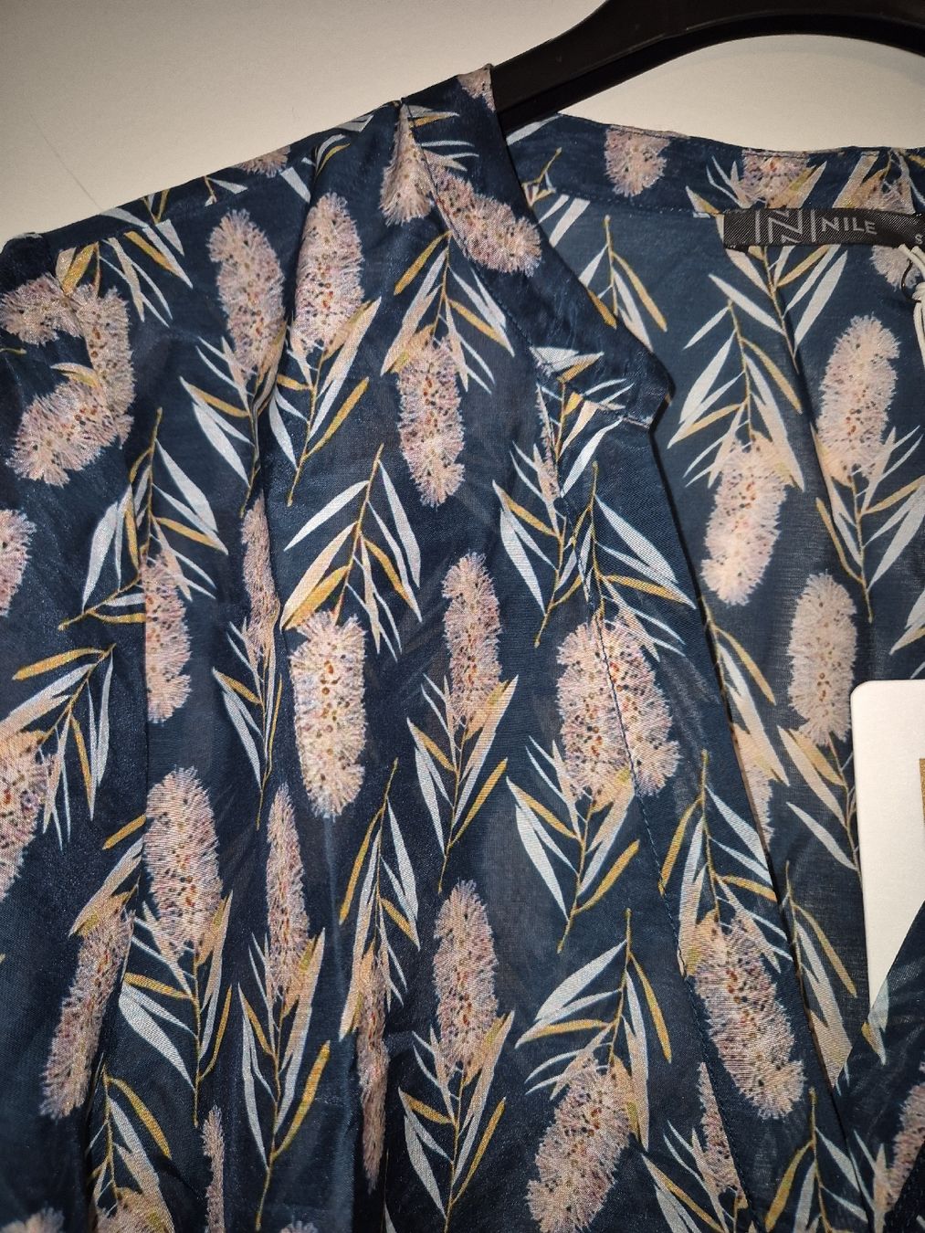 Nile Blusen: nile bluse, neu, gr. s, 30% seide, 70% baumwolle – Neu und originalverpackt aus Luzern von Ami-be 2