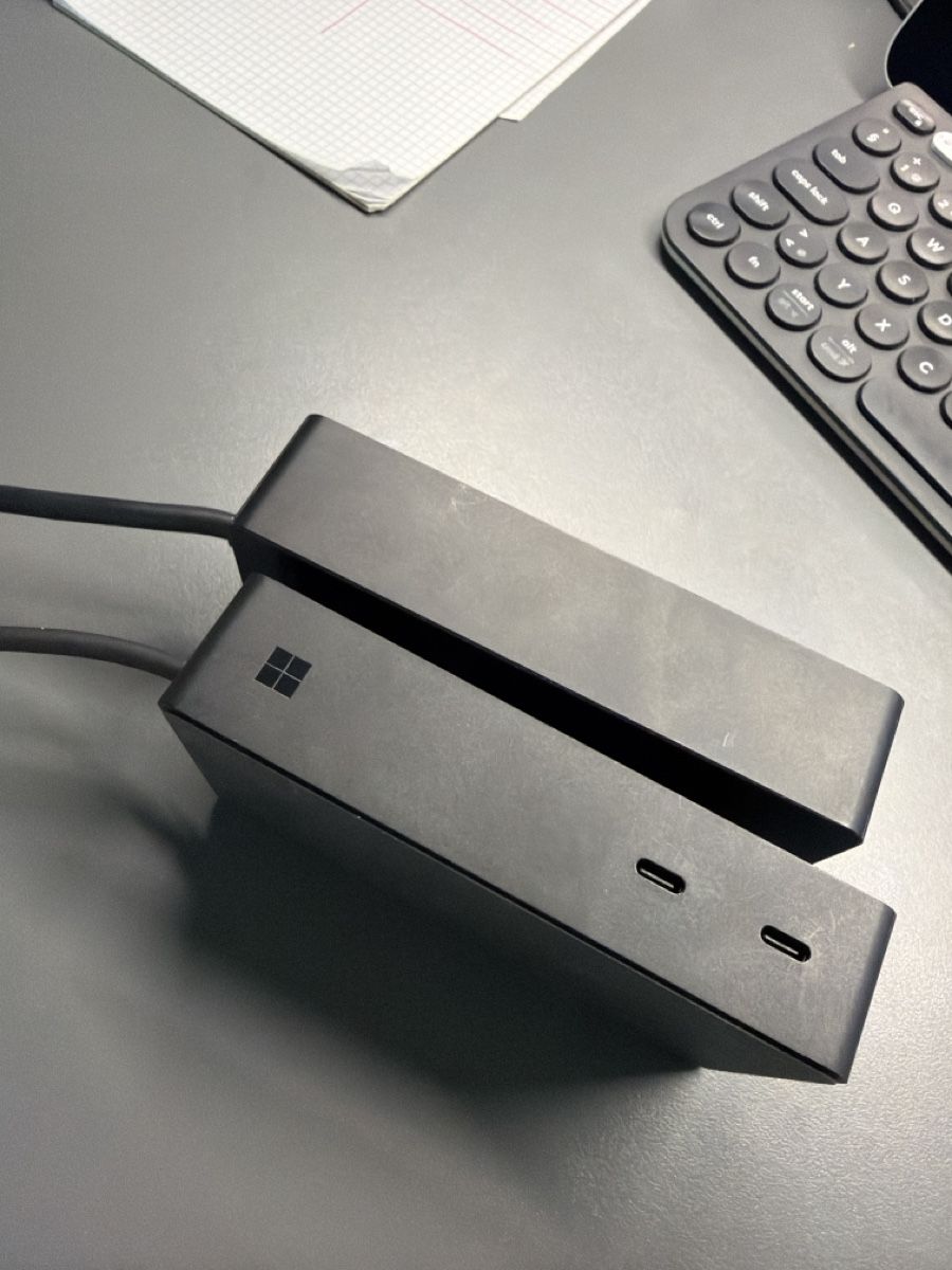 Microsoft Docking station: Microsoft Surface Dock 2, gebraucht schwarz – D'occasion à Münchenstein par sch_8y6d 1