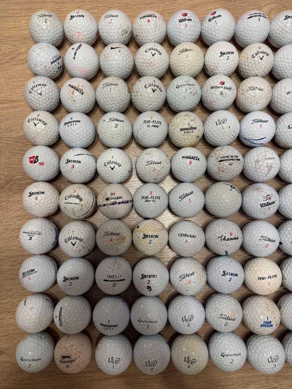 Palloni: 100 Stück gewaschene Golfbälle Nr.4 – Usato da Oberburg venduto da Serbus 1