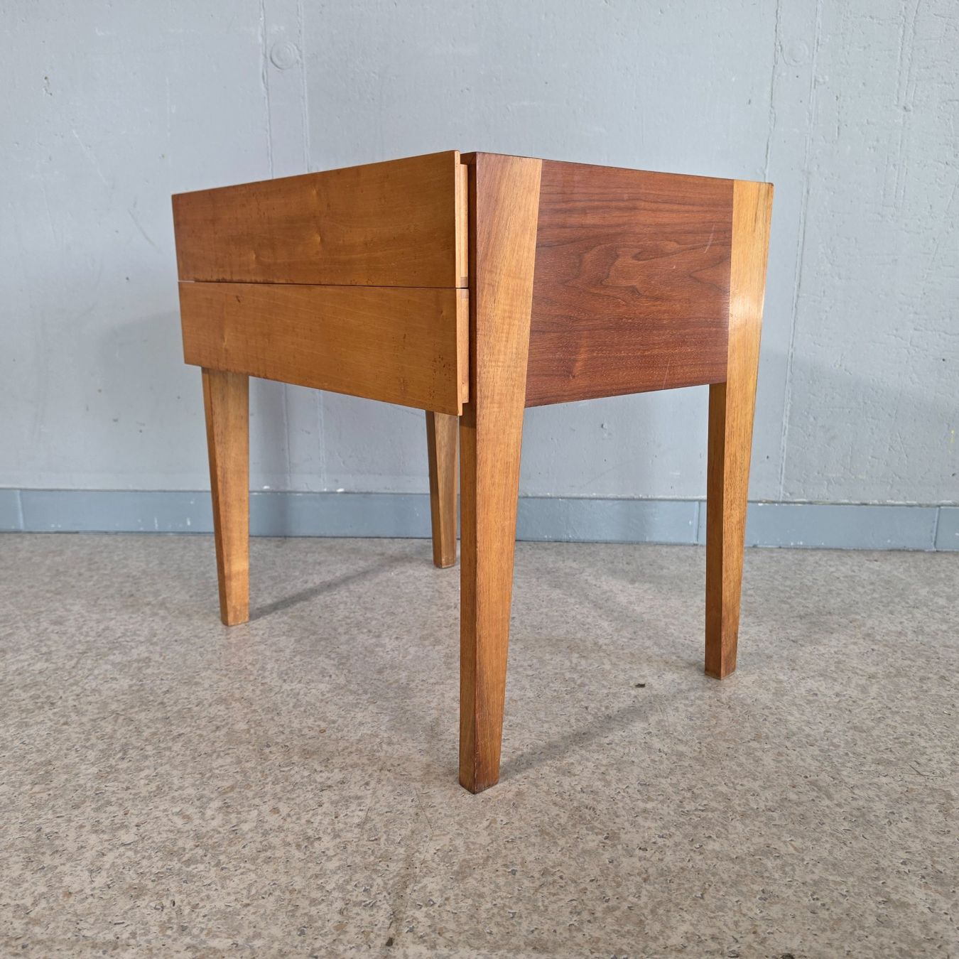 Kommoden: 1 x 1960 Night-Stand, Kommode Nachttisch Schubladenkommode – Gebraucht aus Nottwil von Wondewa-Shop 8