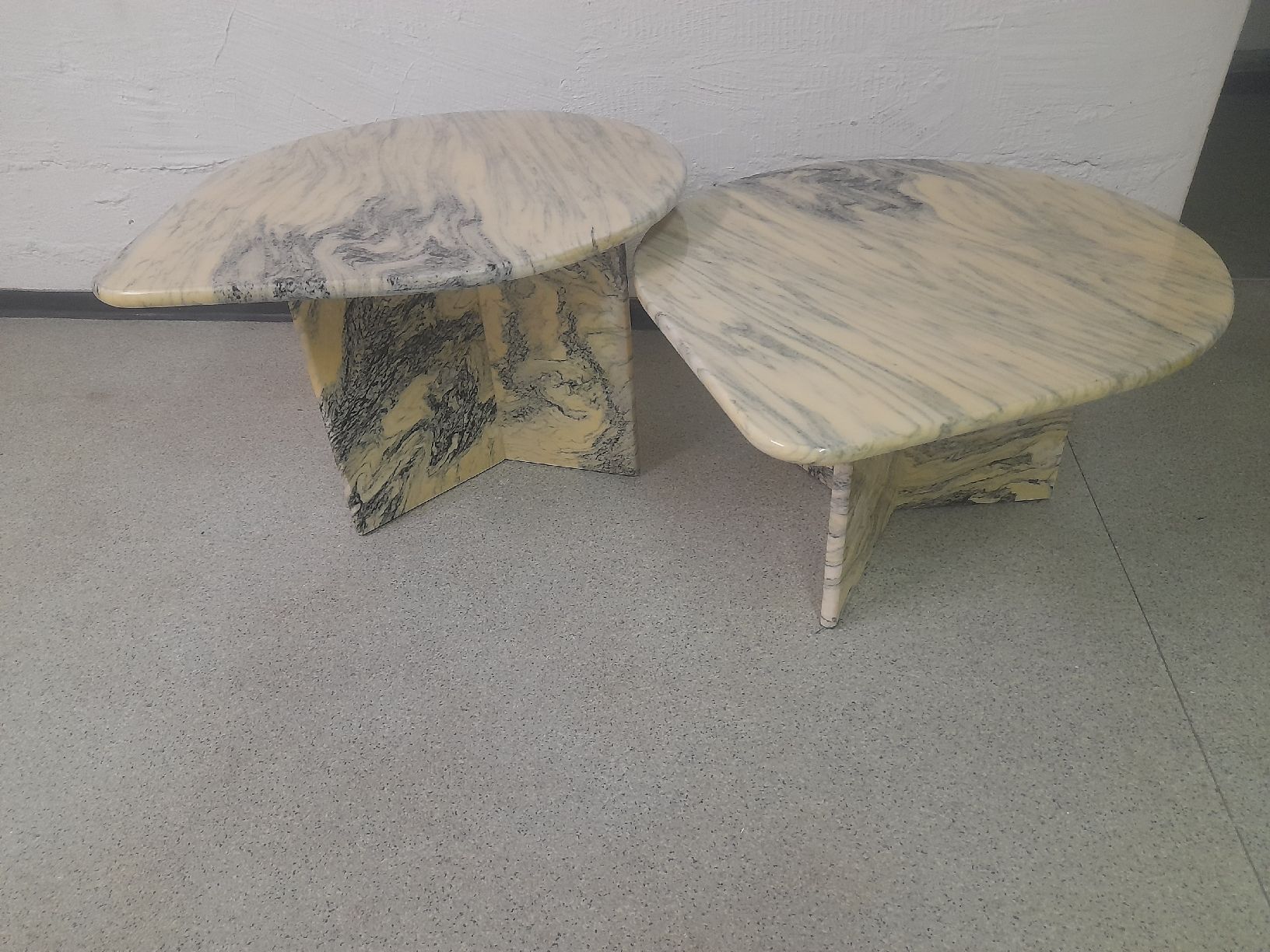 Tavoli: 2x Salontisch(Marmor) – Usato da Glattbrugg venduto da B_B 2