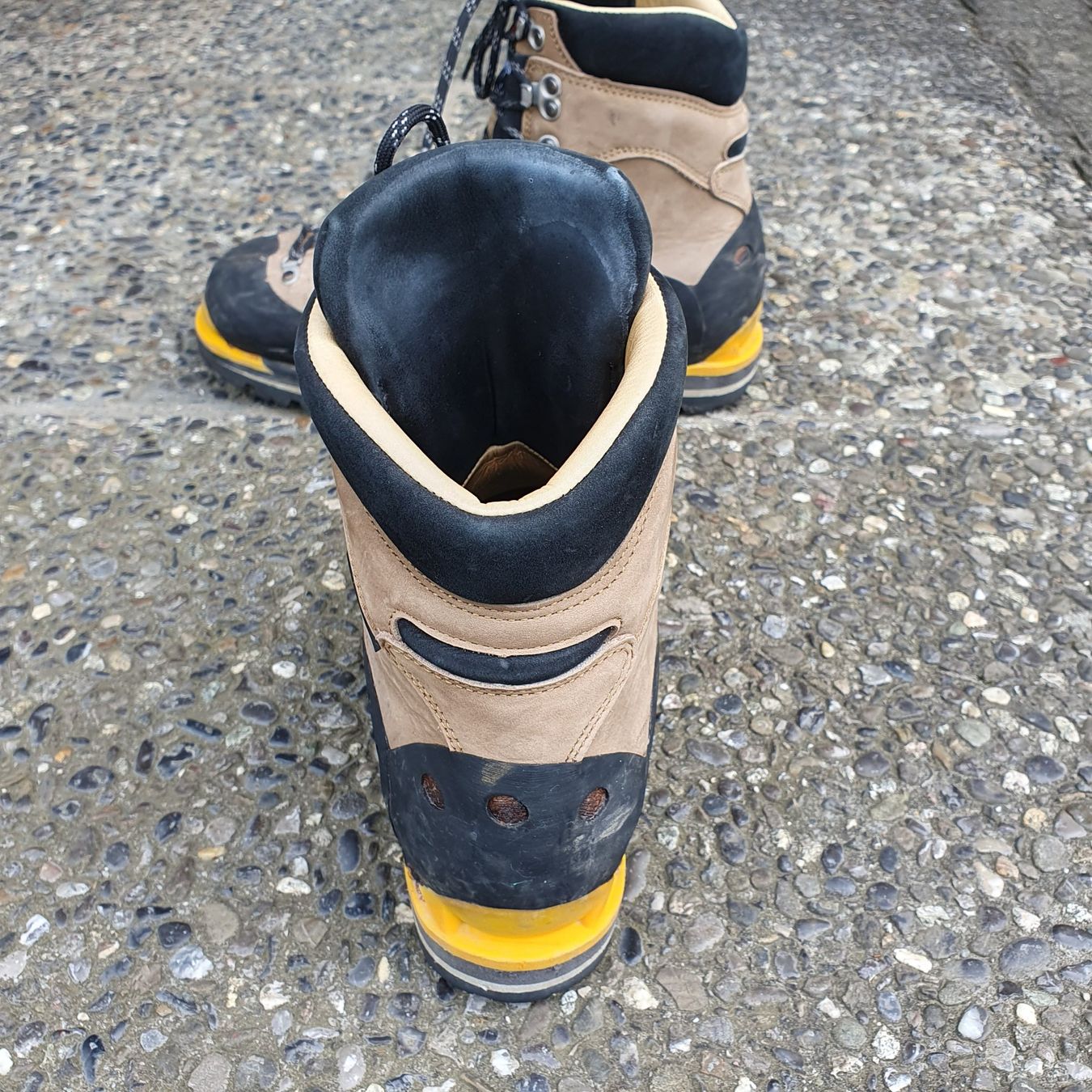 Scarpe da uomo: Bergschuh – Usato da Ittigen venduto da jea_285k 1