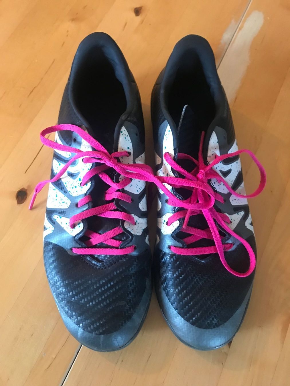 Adidas Scarpe da uomo: Adidas Hallenturnschuhe – Usato da Spiez venduto da HomeShoppingSpiez