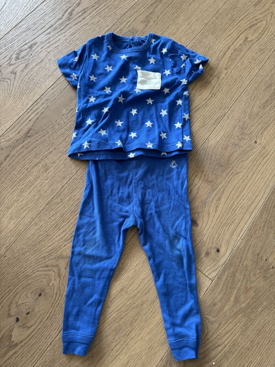 Petit Bateau Lotti & Set di vestiti: Petit Bateau Set, Gr. 74, Blau mit Sternen – Usato da Küsnacht ZH venduto da ToddyGinger